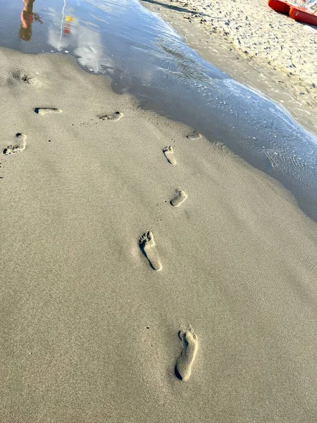 Сліди Піску Морського Узбережжя Високоякісна Фотографія — стокове фото