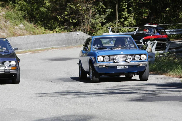 Bibbiano Reggio Emilia Italy 2015 Free Rally Vintage Cars Town —  Fotos de Stock