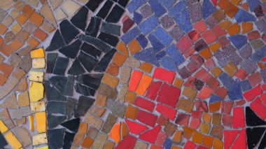 Duvarda renkli mozaik fayanslar var. Yüksek kalite fotoğraf