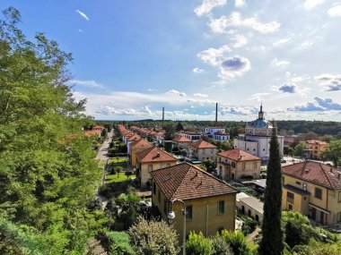 Şehrin Crespi d 'Adda panoraması ve çatıları. Yüksek kalite fotoğraf