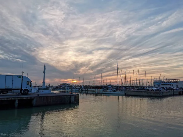 Solnedgång Hamnen Cattolica Rimini Italien Högkvalitativt Foto — Stockfoto