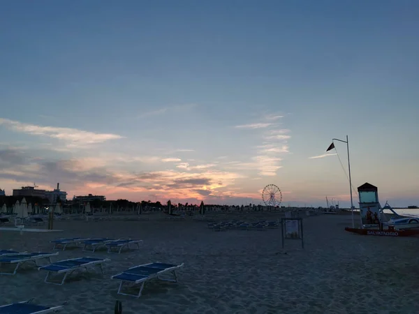 Strand Von Rimini Italien Bei Sonnenuntergang Hochwertiges Foto — Stockfoto