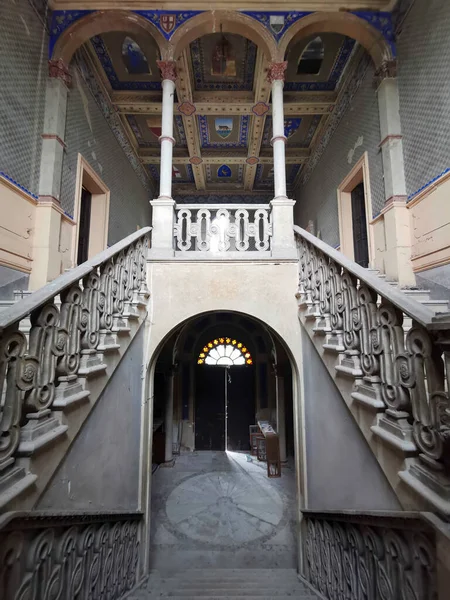 Large Abandoned House Double Marble Staircase High Quality Photo — Stock Photo, Image