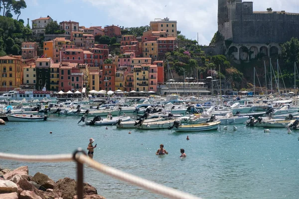 Gulf Castle Lerici Moored Boats Sunny Day High Quality Photo — Photo