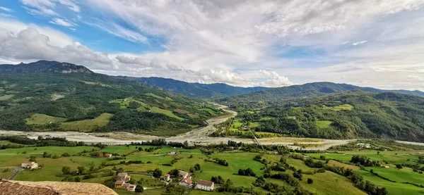 Parma Overzicht Van Het Bardi Kasteel Omliggende Heuvels Hoge Kwaliteit — Stockfoto