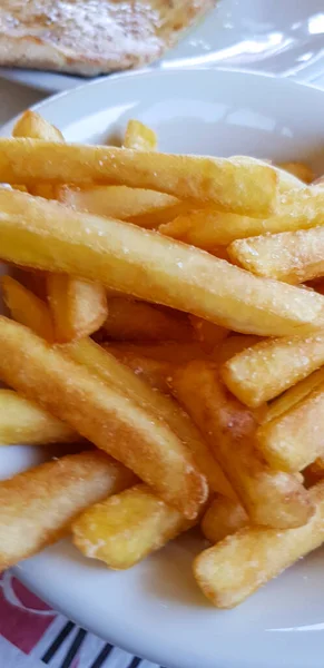 식당에서 감자튀김 고품질 — 스톡 사진