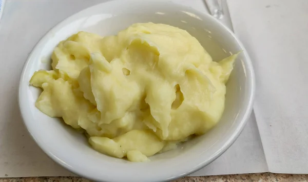 Purê Batatas Prato Branco Foto Alta Qualidade — Fotografia de Stock