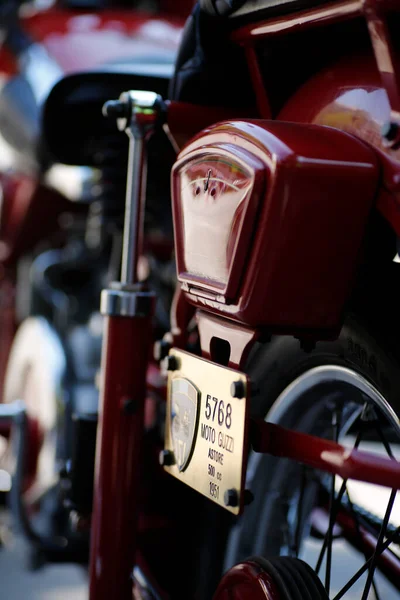 Bibbiano Reggio Emilia Talya 2015 Eski Moto Guzzi Şehir Meydanında — Stok fotoğraf