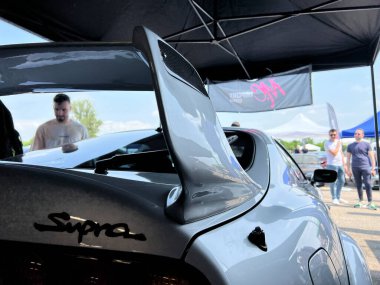 Modena, İtalya: 2023 06 03 JCM Japon Arabaları Bedava Japon arabalarıyla buluşuyor Toyota Supra Back. Yüksek kalite fotoğraf