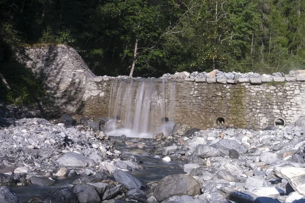 Vattenfall Vid Floden Dona Bardonecchia Turin Italien Högkvalitativt Foto — Stockfoto