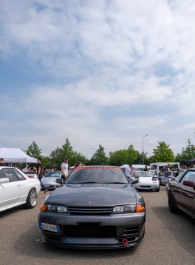 Modena, İtalya: 2023 06 03 JCM Japon Arabaları Bedava Japon arabaları ile buluşuyor Nissan Gtr r32. Yüksek kalite fotoğraf