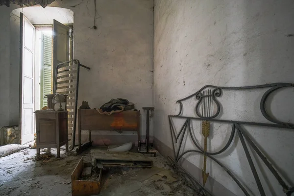 Dormitorio Gran Casa Abandonada Foto Alta Calidad —  Fotos de Stock