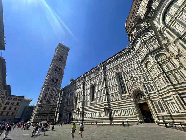 Florence Italy 2023 Duomo Square Sunny Day Full Tourists High — Stock Photo, Image