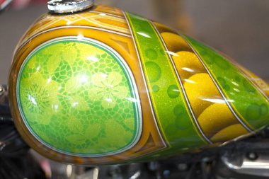 Verona, İtalya - 2018 01 16: Verona Bisiklet Fuarı Özel ve Bisikletler Hava Fırçası dekore edilmiş tank. Yüksek kalite fotoğraf