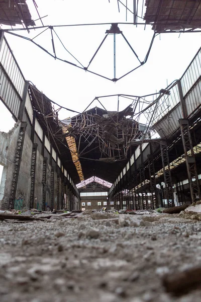 Εγκαταλελειμμένο Πολυκατάστημα Στέγη Από Urbex Υψηλής Ποιότητας Φωτογραφία — Φωτογραφία Αρχείου