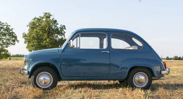 Reggio Emilia Itálie 2023 Příklad Vintage Starého Auta Fiat 750 Royalty Free Stock Fotografie