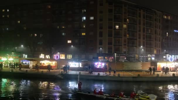 夜に照らされたミランのダルセナ ナヴィリ 高品質の4K映像 — ストック動画