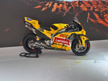 Milan, İtalya: 2023 01 28 Eicma Milano Bisiklet Fuarı Beta Enduro Ducati MotoGp Francesco Pecco Bagnaia. Yüksek kalite fotoğraf