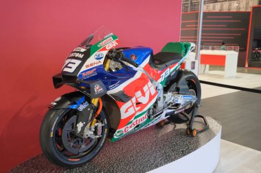 Milano, İtalya - 2023 Eicma Milano Bisiklet Fuarı Alex Marquez MotoGp Honda. Yüksek kalite fotoğraf