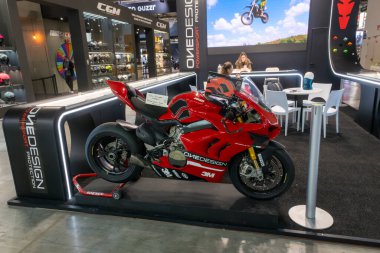 Milan, İtalya: 2023 01 28 Eicma Milano Bisiklet Fuarı Ducati. Yüksek kalite fotoğraf