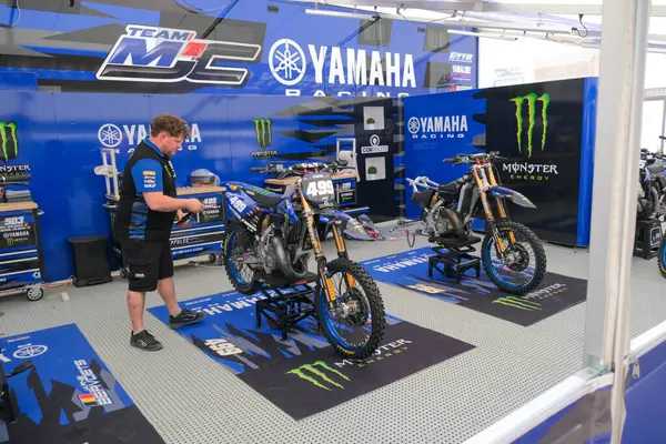 Trento, İtalya: MxGP Pietramurata uluslararası motokros Yamaha Junior Mjc Bike 125cc ücretsiz etkinliği. Yüksek kalite fotoğraf