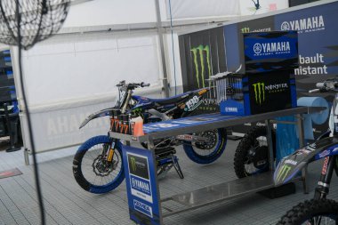 Trento, İtalya: 04 2024 MxGP Pietramurata Uluslararası Motokros Yamaha Canavar Kutusu. Yüksek kalite fotoğraf
