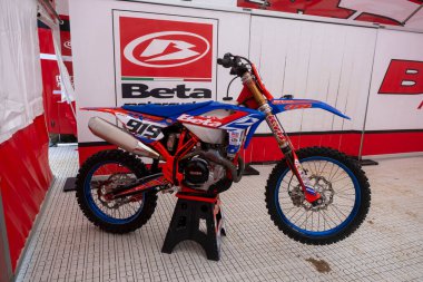 Trento, İtalya: 04 2024 MxGP Pietramurata ücretsiz uluslararası motokros Beta etkinliği. Yüksek kalite fotoğraf