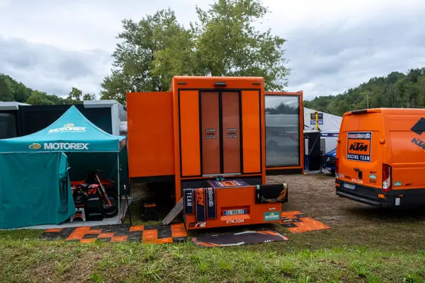 Trento, İtalya: 04 2024 MxGP Pietramurata Uluslararası Motokros Ktm. Yüksek kalite fotoğraf