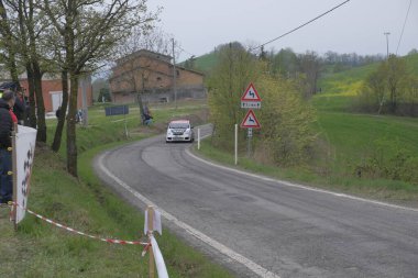 Reggio Emilia, İtalya: 06: 06 2019 Serbest Ralli B grubu Citroen C2 ile. Yüksek kalite fotoğraf