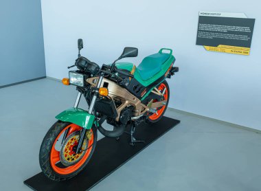 Milan, İtalya: 105 05 2024 Eicma International cycle and motosiklet show Honda Nsr 125cc. Yüksek kalite fotoğraf
