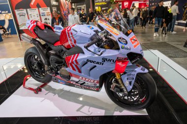 Milan, İtalya: 11 05: 2024 Eicma International bisiklet ve motosiklet şovu Ducati Desmo Motogp Marc Marquez Gresini Takımı. Yüksek kalite fotoğraf