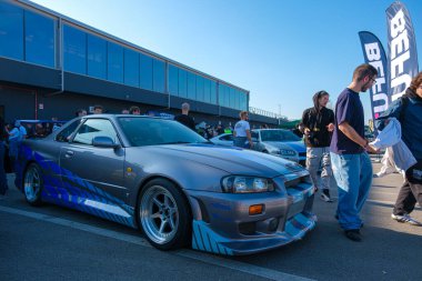Cremona, İtalya: 11 01 01 2024 JCM Özgür Japon araba rallisi Nissan Skyline Gtr. Yüksek kalite fotoğraf