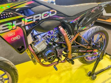 Milan, İtalya: 11 05 2024 Eicma International bisiklet ve motosiklet şovu 50 cc Sherco Supermotard. Yüksek kalite fotoğraf