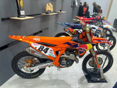 Milan, İtalya: 11 05: 2024 Eicma International bisiklet ve motosiklet şovu Ktm MxGp Jeffrey Herlings. Yüksek kalite fotoğraf