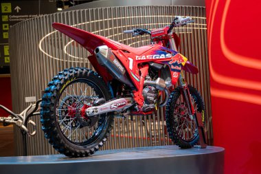 Milan, İtalya: 11 05 2024 Eicma International bisiklet ve motosiklet şovu Gas Jorge Prado Garcia. Yüksek kalite fotoğraf