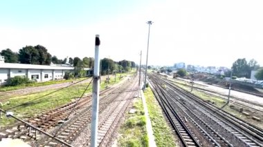 Raylı demiryolu avlusunun genel görünümü. Yüksek kalite 4k görüntü