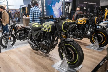 Verona, İtalya - 2018 01 16: Verona Bisiklet Fuarı Geleneksel Kraliyet Enfield. Yüksek kalite fotoğraf