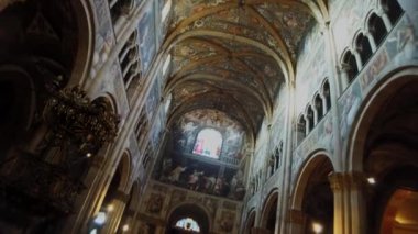 Parma katedralinin iç görünümü. Yüksek kalite 4k görüntü