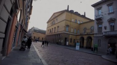 Parma, İtalya 2025 01 08 Teatro Regio 'nun Zarif İçi normal bir günde. Yüksek kalite 4k görüntü