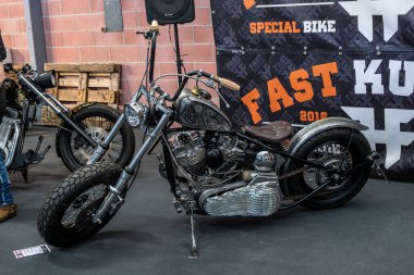 Modena, İtalya: 2025 03 30 Motor Festivali Motosiklet Fuarı Özel Motosiklet Özel Motosiklet Yarışması. Yüksek kalite fotoğraf