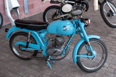 Modena, İtalya: 2025 03 30 Motor Festivali Fuarı Motorsiklet Açık Mavi Klasik MV Agusta Özgürlük Motorsikleti. Yüksek kalite fotoğraf