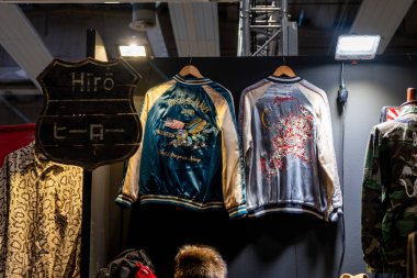 Verona, İtalya: 2025 01 24 MBE Motorsiklet Fuarı Özel Motosiklet Fuarı ve Nakışlı Hediyelik Ceketler Özel Kas Arabası Sergisi. Yüksek kalite fotoğraf