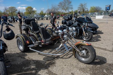 Modena, İtalya: 2025 03 30 Motor Festivali Motosiklet Fuarı Özel Trike Motosiklet Toplantısı İtalya 'da. Yüksek kalite fotoğraf