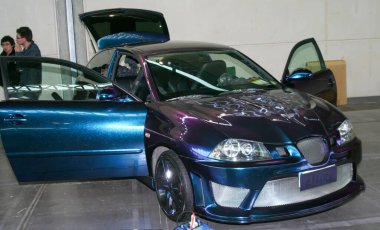 Rimini, İtalya: 2019 03 29 Rimini Akort ücretsiz oto buluşması Iridescent Paint ile gösterilen Koltuk İbiza. Yüksek kalite fotoğraf