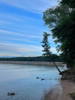 Güzel doğa ve eski kaleler  