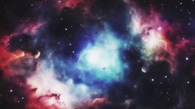 Yıldızlar ve uzay tozuyla çevrili bir nebula ile uzay arkaplanı. Yüksek kalite 4k görüntü