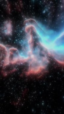 Uzayda parıldayan yıldızlarla çevrili canlı bir nebulanın detaylı görüntüsü.