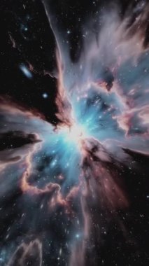 Renklerle dolu ve yıldızlarla çevrili canlı bir kozmik nebula keşfedin..