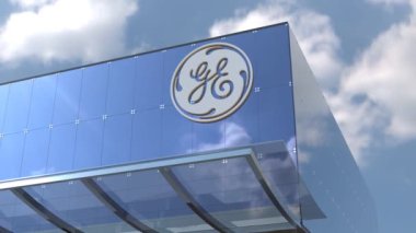 Genel Elektrik Mavi Renkli Cam ofis binası. Sadece 4K 'da şirket logosu var.