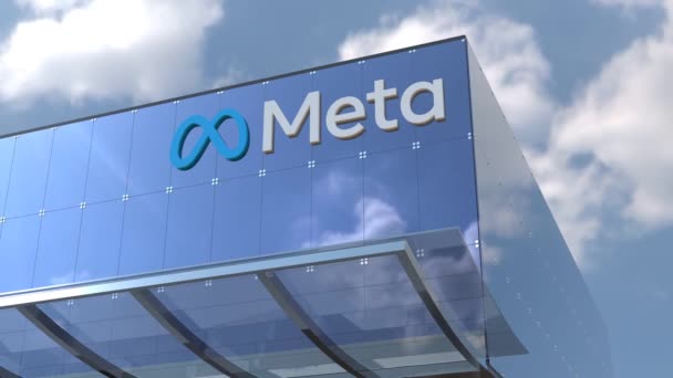 Meta 4K只有一个带有蓝色玻璃和公司标志的现代办公大楼的编辑镜头 — 图库视频影像